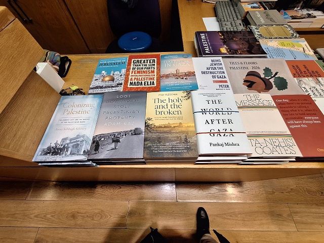 Books-at-the-educational-bookshop-on-dispaly